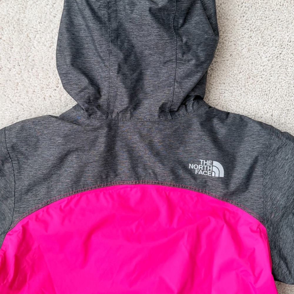 The North Face Fuchsia and Charcoal Jacket - Picture 13 of 14
